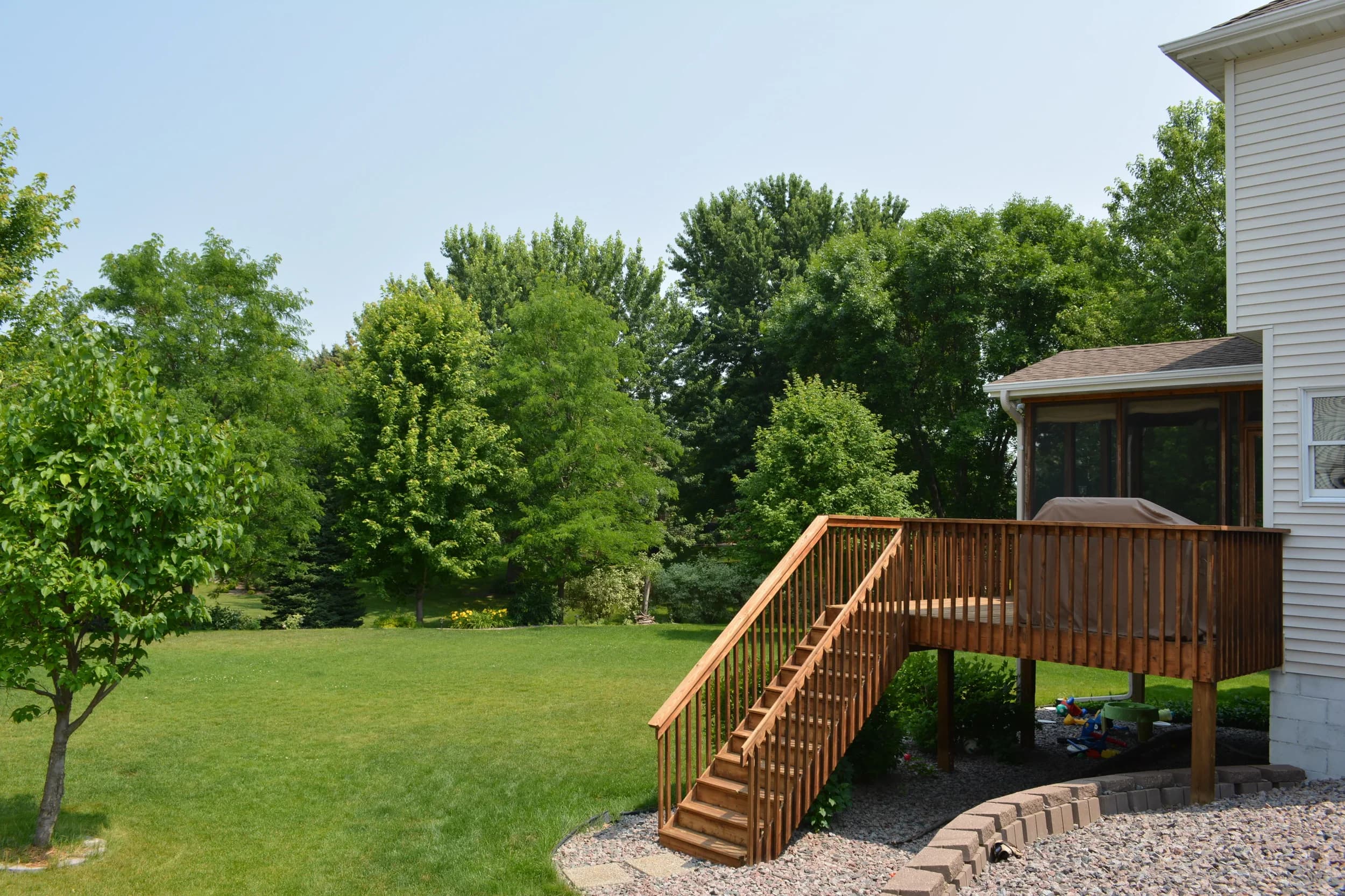 Deck refinishing in Deephaven
