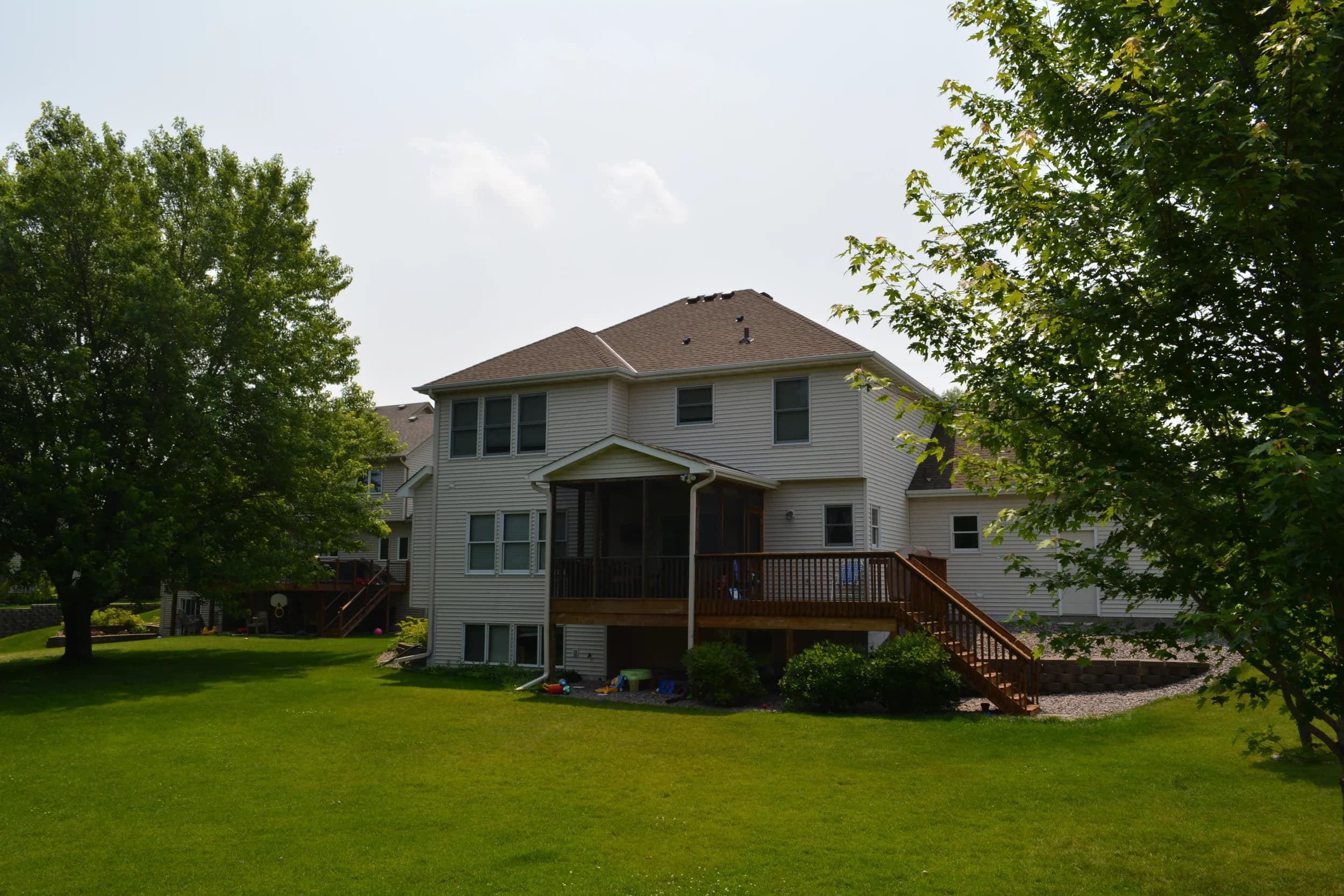 Deck refinishing in Eden Prairie