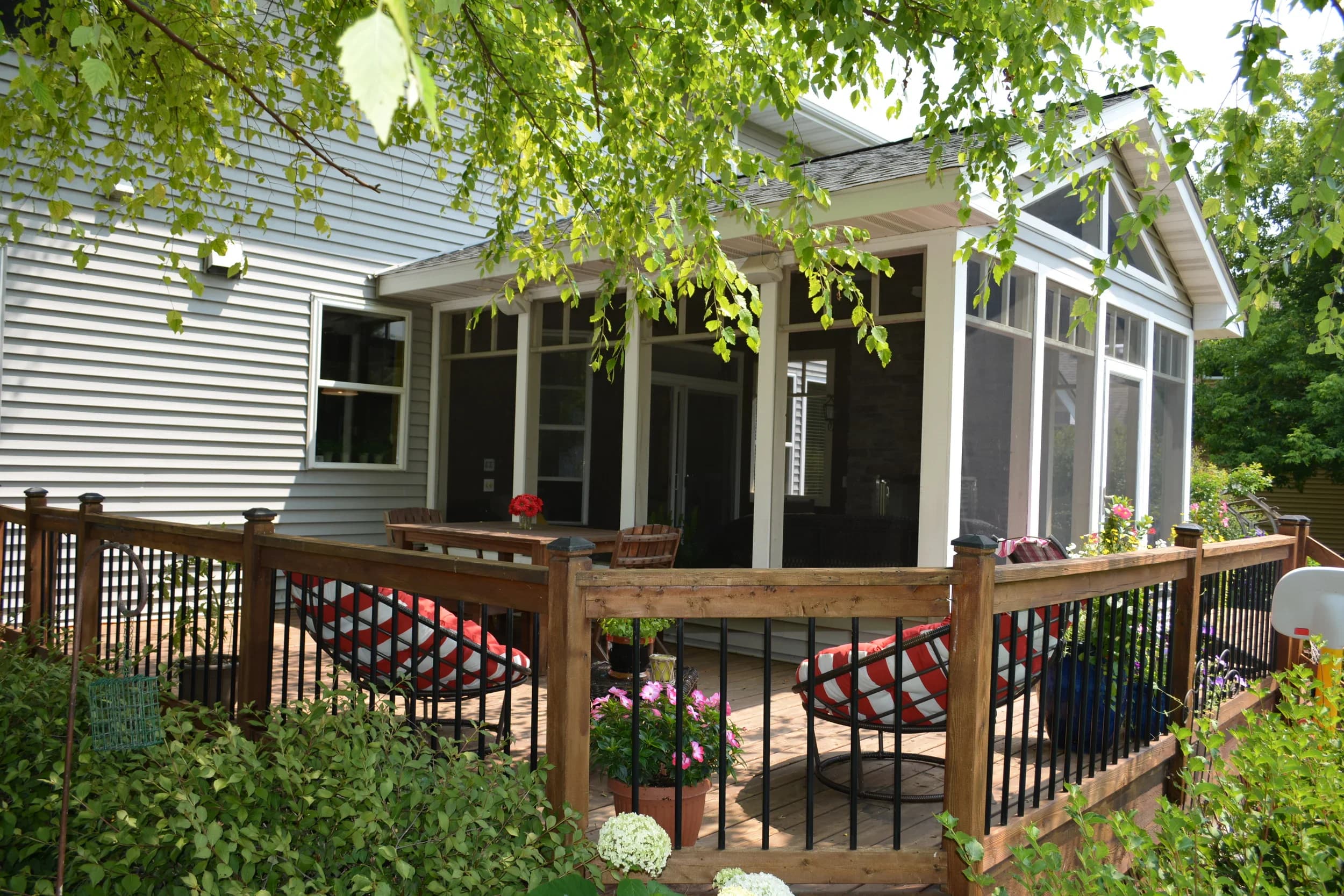 Deck refinishing in Prior Lake