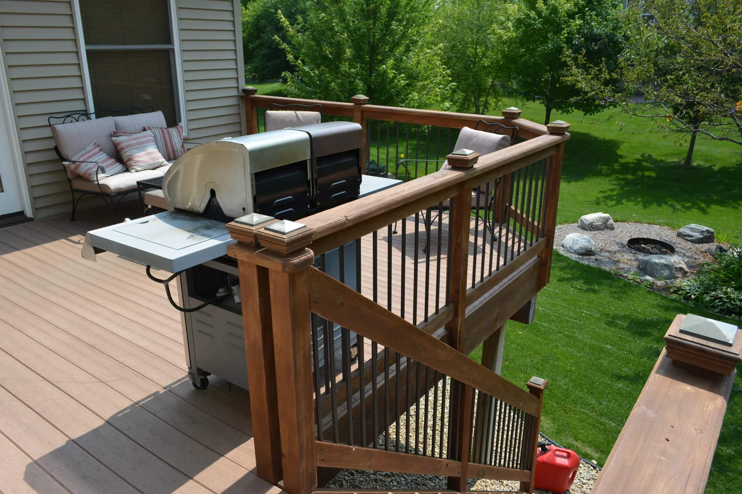 Deck refinishing in Chanhassen