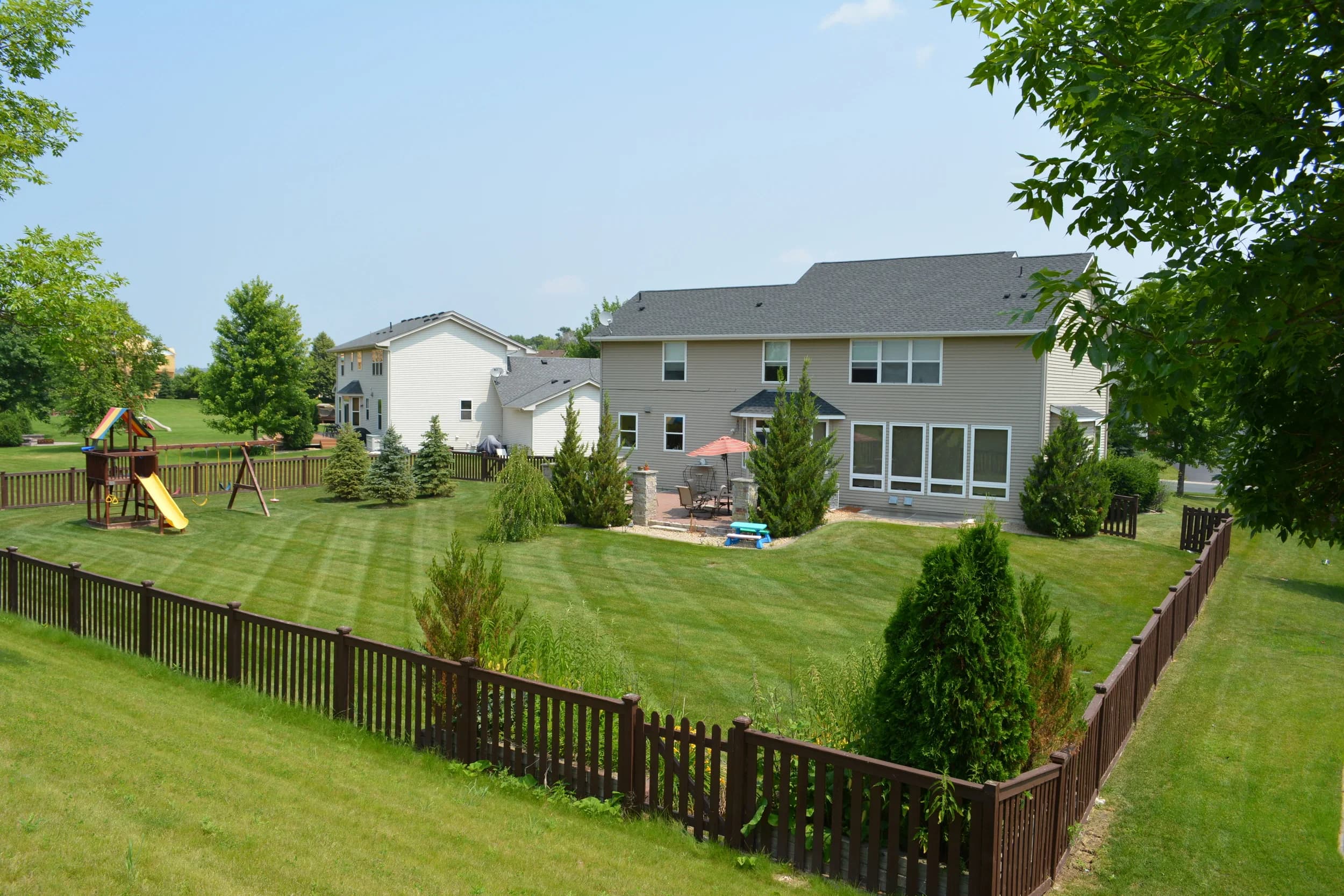 Deck refinishing in Chanhassen