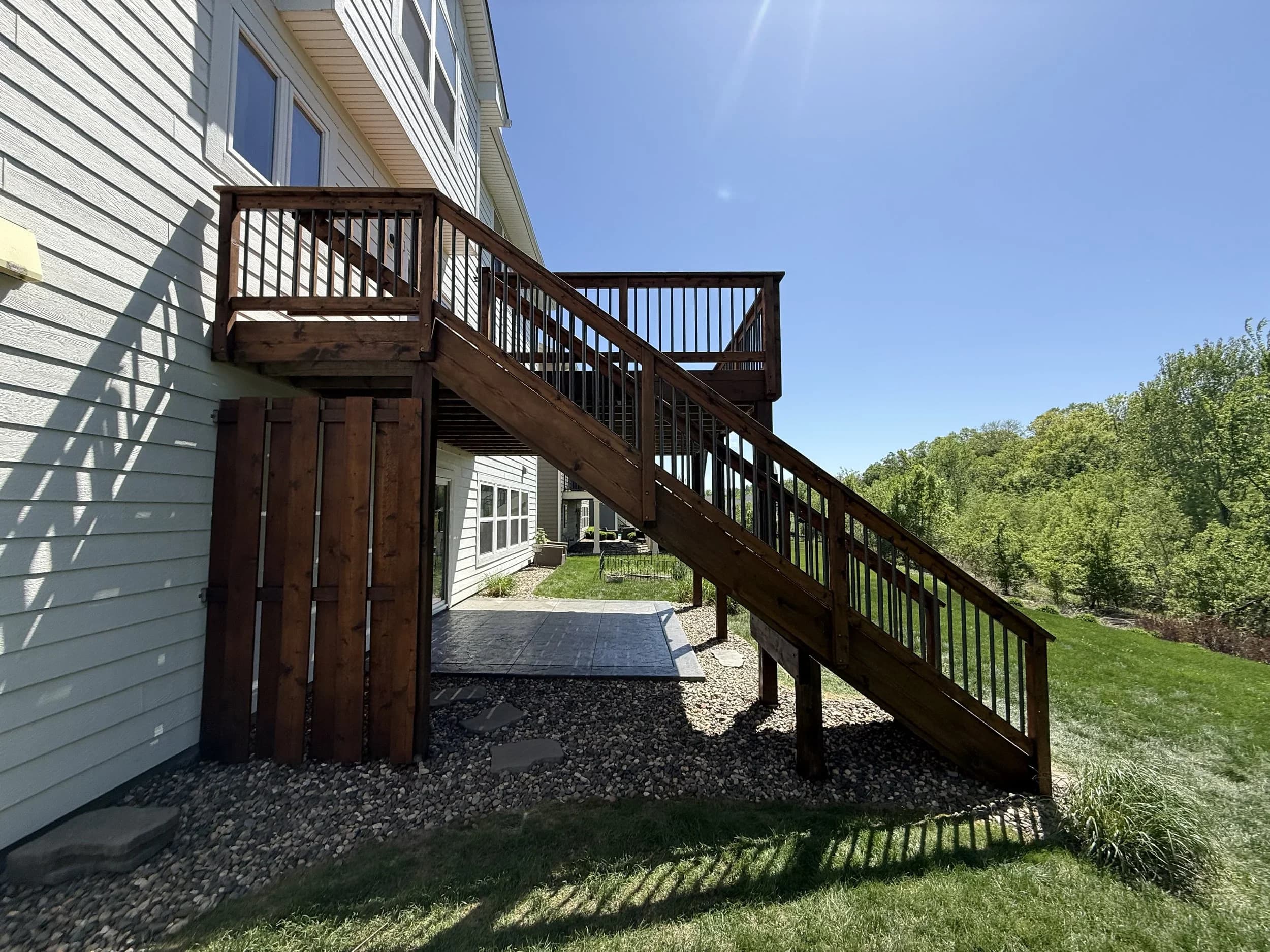 Deck refinishing in Victoria